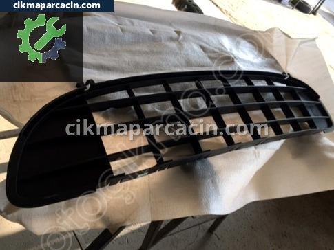 Peugeot 407 Ön Panjur çıkma parça