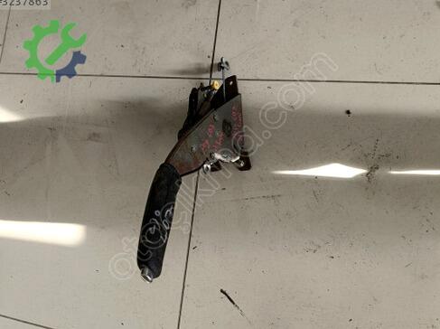 Peugeot 407 El Freni çıkma parça