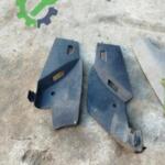 Peugeot 407 göğüs alt yan plastiği