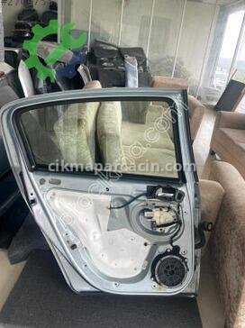 Peugeot 407 Kapı çıkma parça
