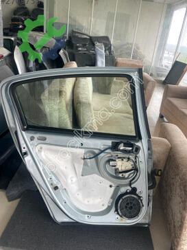 Peugeot 407 Kapı çıkma parça