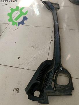 Peugeot 407 Ön Cam Izgarası çıkma parça