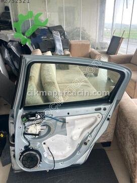 Peugeot 407 Sağ Arka Kapı çıkma parça