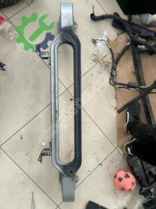 Peugeot 407 orjınal çıkma arka Tampon demiri