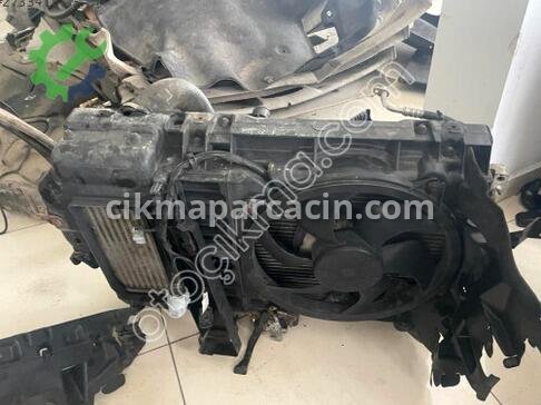 Peugeot 407 Radyatör çıkma parça