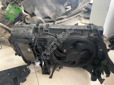 Peugeot 407 Radyatör çıkma parça