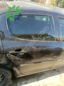 Peugeot 407 sağ arka kapı