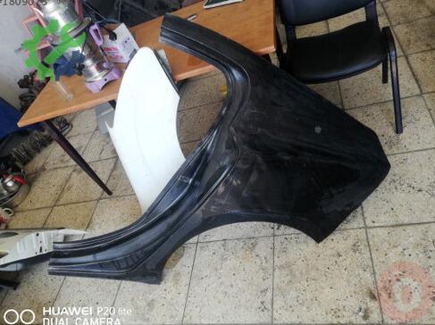 Peugeot 407 Sol Arka Çamurluk çıkma parça