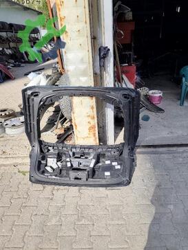 Peugeot 408 Bagaj Kapağı çıkma parça