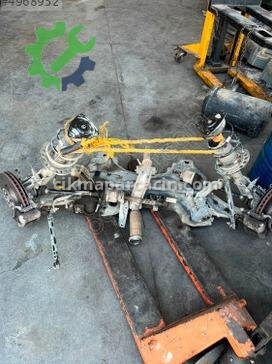Peugeot 408 Travers çıkma parça