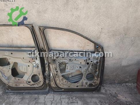 Peugeot 5008 Sol Ön Kapı çıkma parça