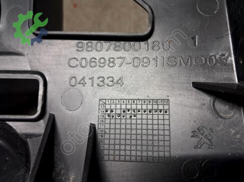Peugeot 508 Tampon Braketi 9807800180 çıkma parça