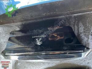 Peugeot 508 Bagaj Kapağı Çıkma