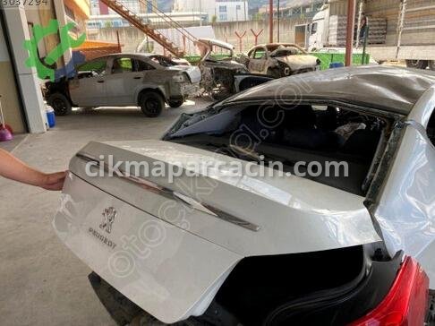 Peugeot 508 Bagaj çıkma parça