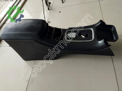 Peugeot 607 Orta Konsol çıkma parça