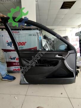 Peugeot 607 Sağ Ön Kapı çıkma parça