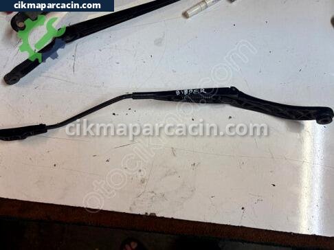 Peugeot Bipper Silecek Kolu çıkma parça