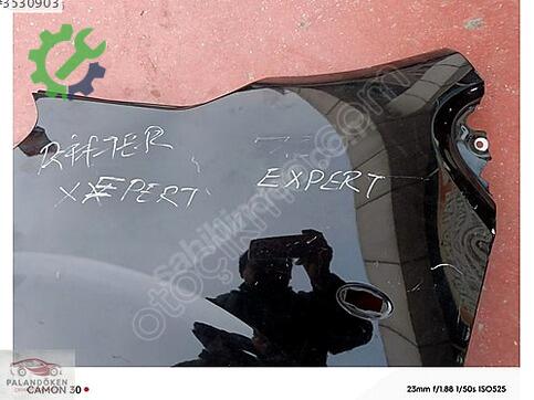 Peugeot Expert Çamurluk çıkma parça