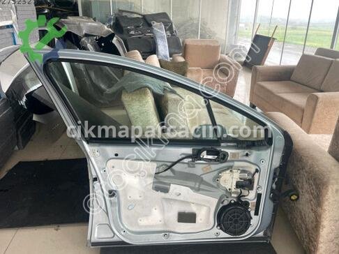 Peugeot 407 Sol Ön Kapı çıkma parça