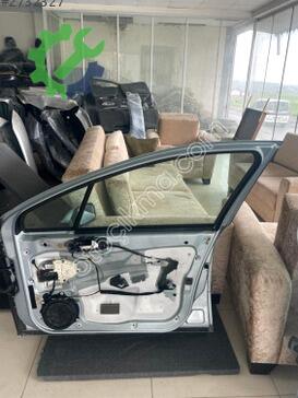 Peugeot 407 Sağ Ön Kapı çıkma parça
