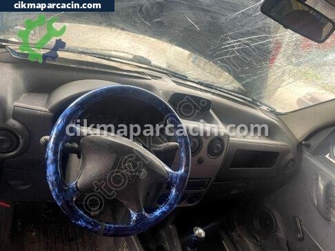 Peugeot Partner Torpido çıkma parça