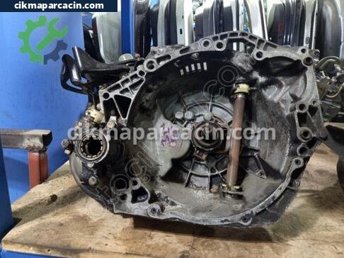 Peugeot Partner Şanzıman Komple çıkma parça