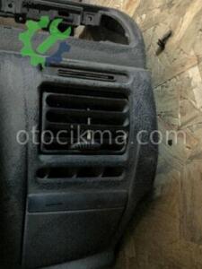 Peugeot Partner 2000-2011 Sol Üfleme Izgarası hatasız çıkma
