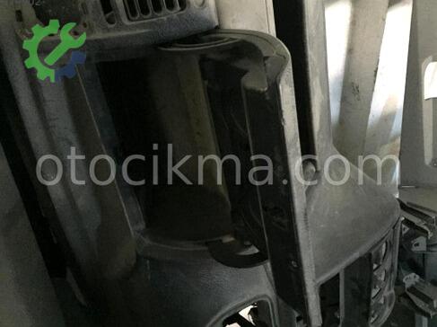 Peugeot Partner Torpido Kapağı 2000-2011 çıkma parça
