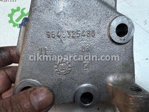 Peugeot Partner Takoz 96483225480 çıkma parça