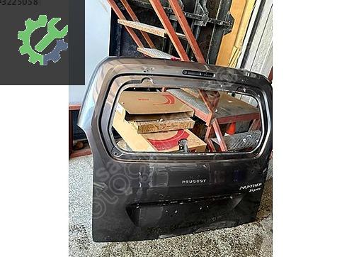 Peugeot Partner Bagaj Kapağı çıkma parça