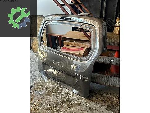 Peugeot Partner Bagaj Kapağı çıkma parça