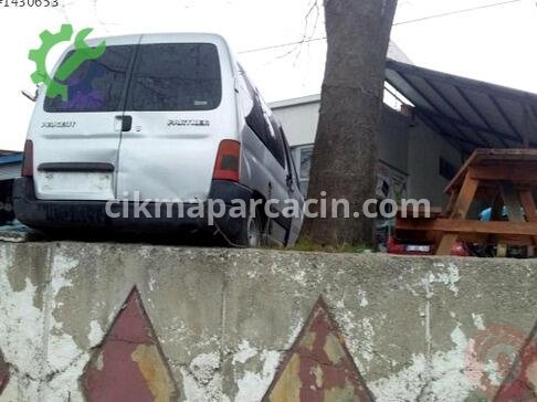 Peugeot Partner Direksiyon Simidi çıkma parça