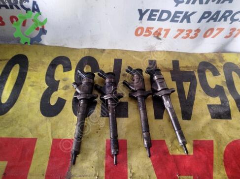 Peugeot 407 Enjektör çıkma parça