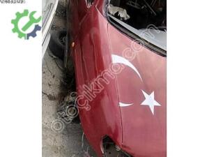 Peugeot Partner Model Sağ Ön Çamurluk – Oto Çıkma Parç
