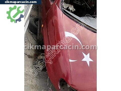 Peugeot Partner Sağ Ön Çamurluk çıkma parça