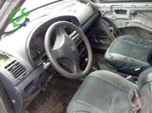 Peugeot partner ön çamurluk çıkma yedek parça Mısırcıoğlu