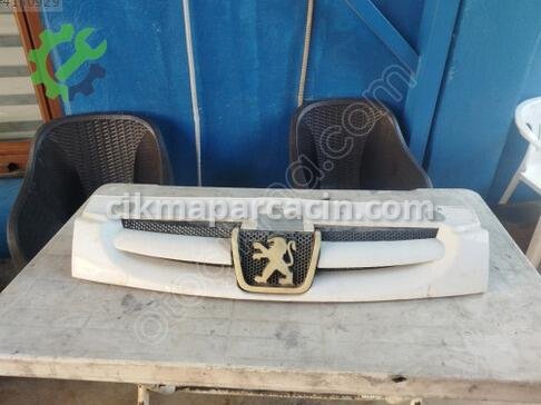 Peugeot Partner Ön Panel çıkma parça