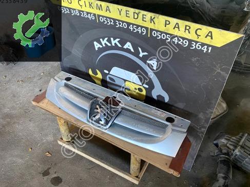 Peugeot Partner Ön Panjur çıkma parça
