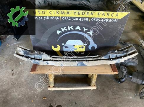 Peugeot Partner Ön Tampon Demiri çıkma parça