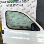 Peugeot Partner Çıkma Sağ Ön Kapı