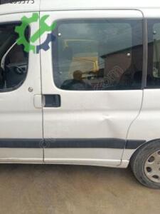 Peugeot partner sol sürgülü kapi