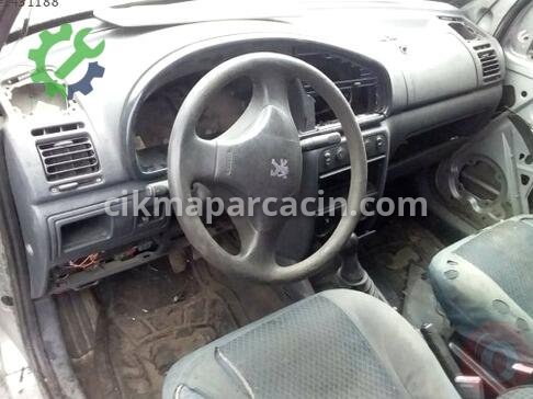 Peugeot Partner Su Radyatörü çıkma parça
