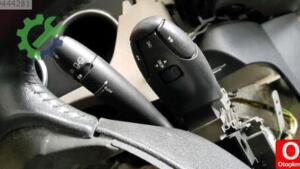 Peugeot partner Tepee sinyal kolu orjinal çıkma