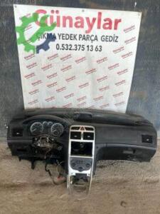 Peugeot Partner Orijinal Çıkma Göğüs