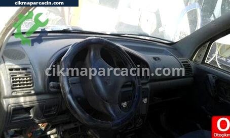 Peugeot Partner Torpido çıkma parça