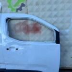 Peugeot rıfter cıtröen berlingo Toyota fiat opel sağ ön kapı