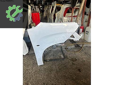 Peugeot Rifter Sağ Ön Çamurluk çıkma parça