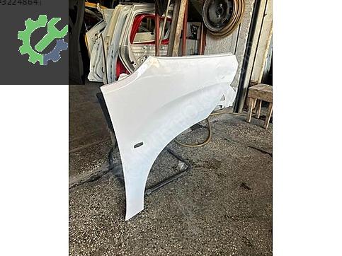 Peugeot Rifter Sağ Ön Çamurluk çıkma parça