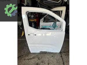 PEUGEOT RİFTER SAĞ ÖN KAPI ÇIKMA ORİJİNAL