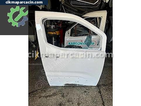 Peugeot Rifter Sağ Ön Kapı çıkma parça